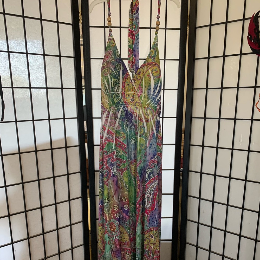 EUC Ocean Blue Paisley Print Halter Maxi Dress size Medium